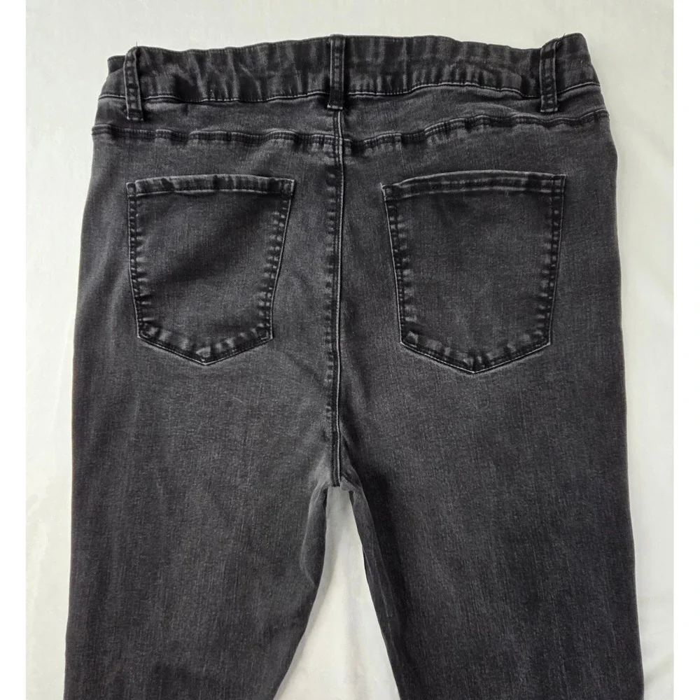 Forever 21+ Jeans Women 18 Black High Rise Skinny Faded Denim Excellent‎